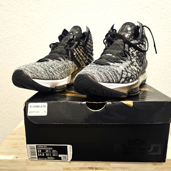 Nike Lebron 17 - Picture 2 of 7